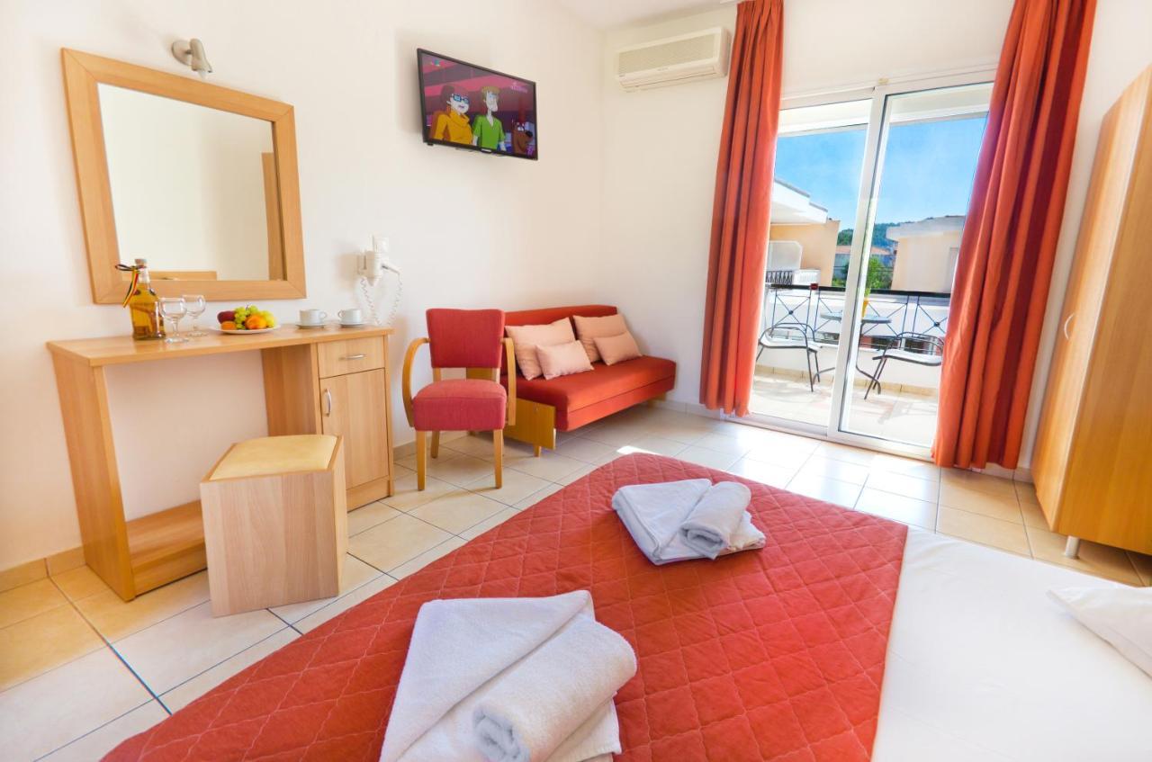 Hotel Filia ลีเมนาส ภายนอก รูปภาพ